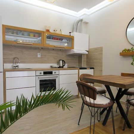 Laki Apartment Tivat Exterior photo